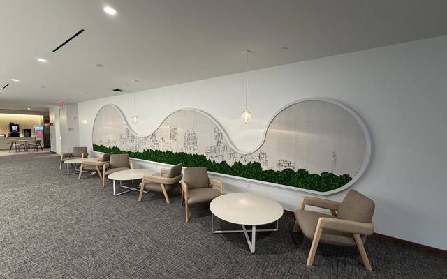 Lounge skyline moss wall